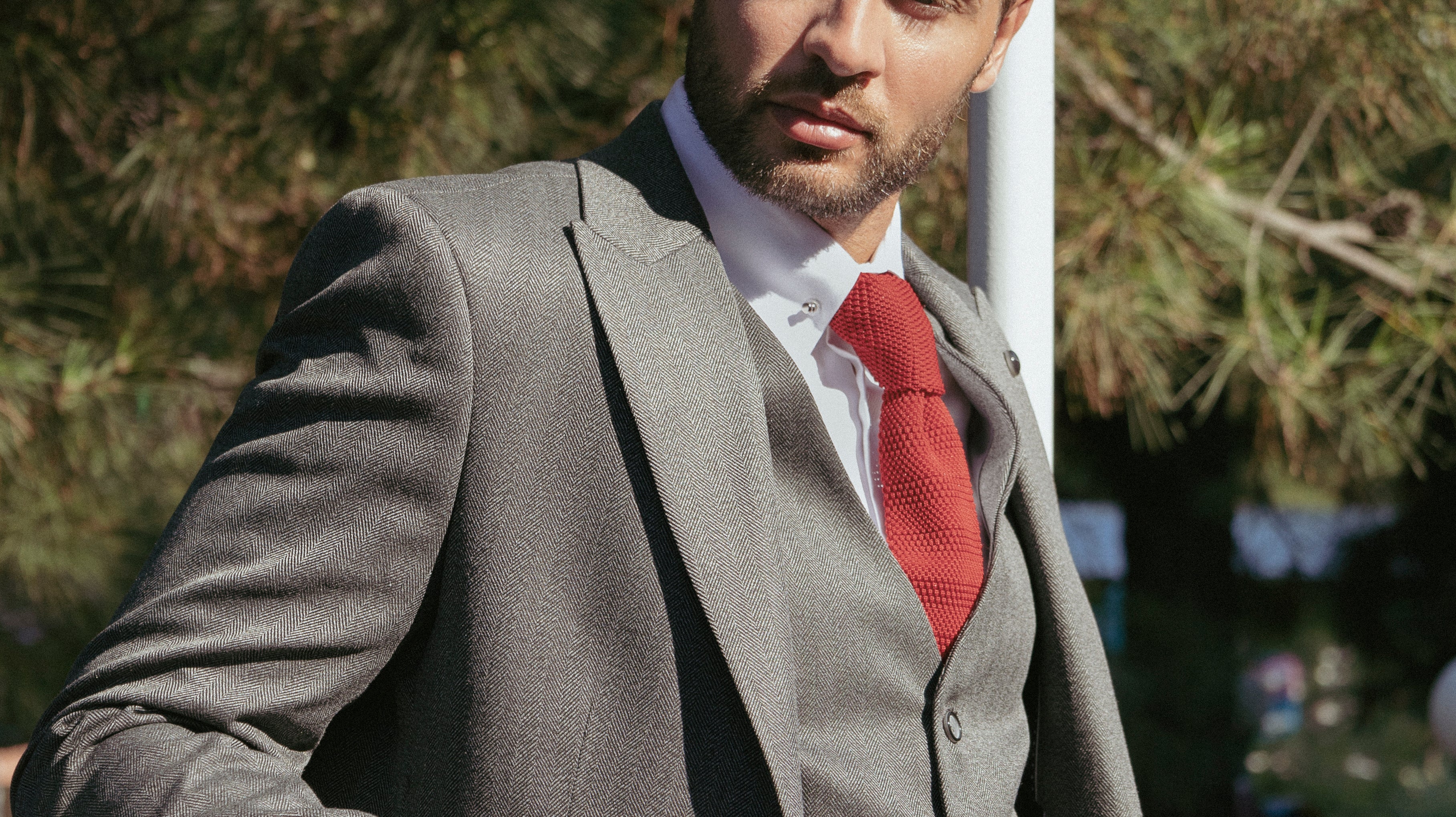 What Shirt to Wear With a Grey Suit?