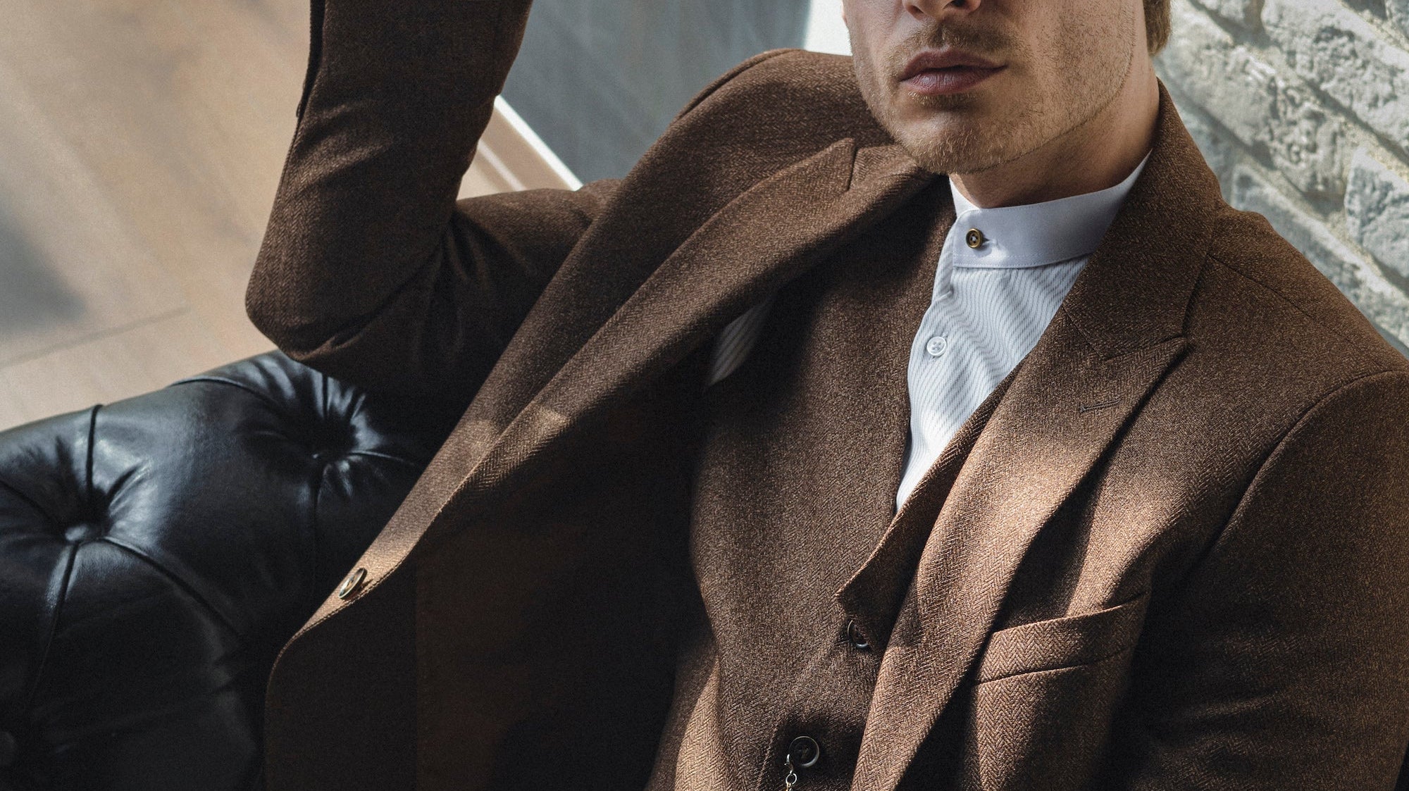 How to Wear a Tweed Suit?