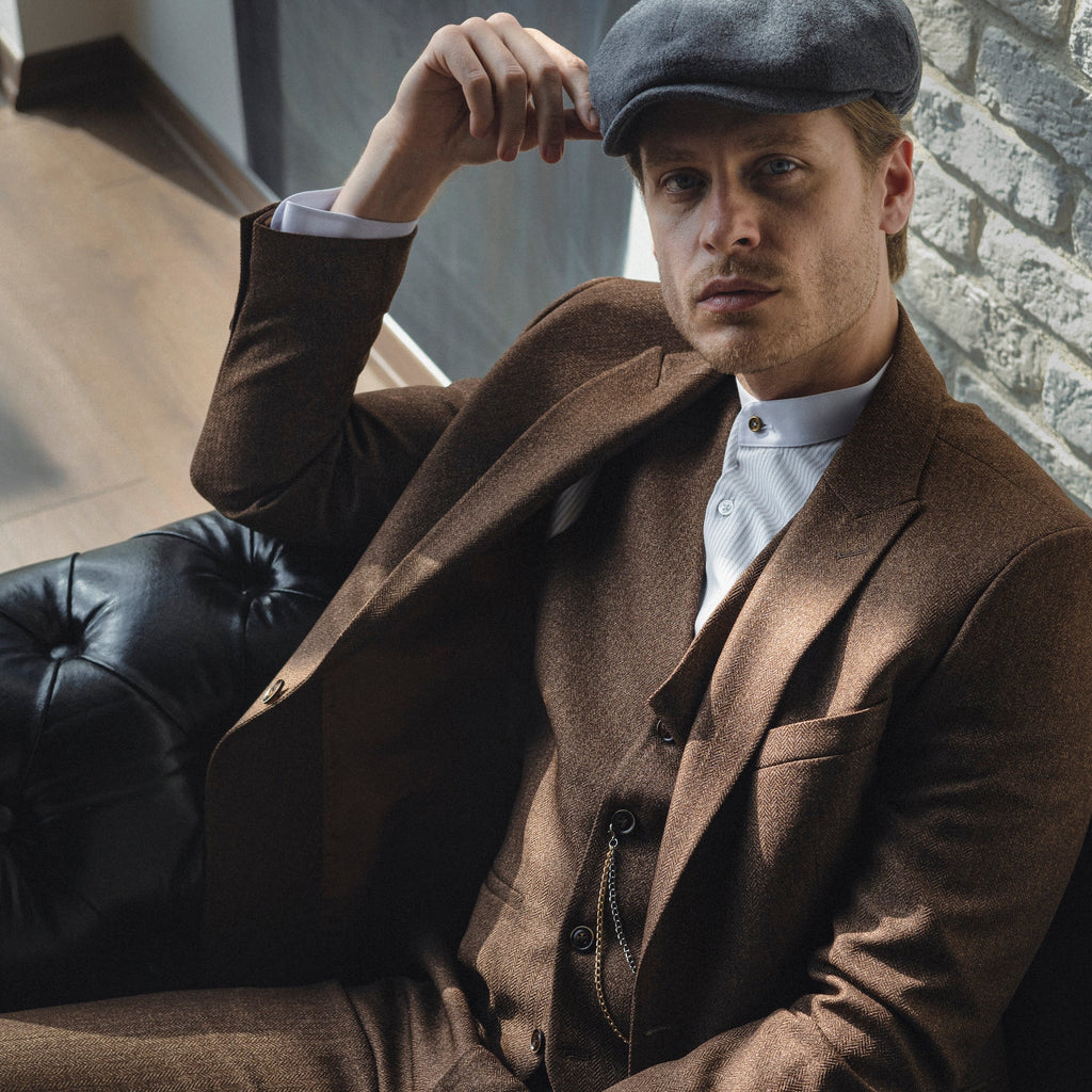 How to Wear a Tweed Suit?